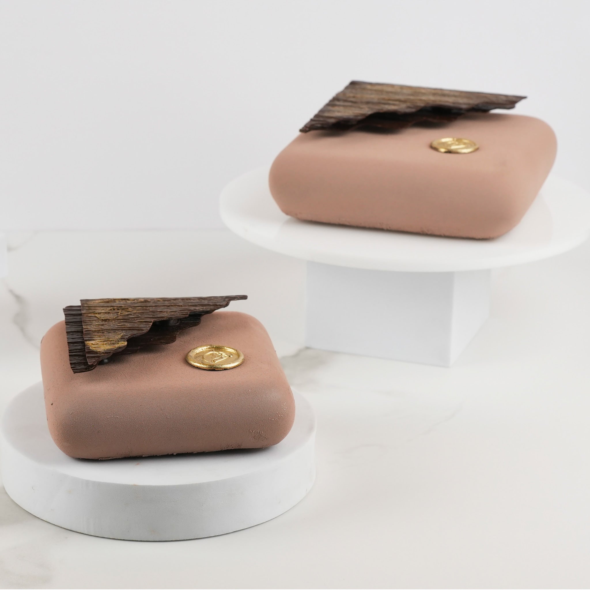 Dusk mocha cake, close-up